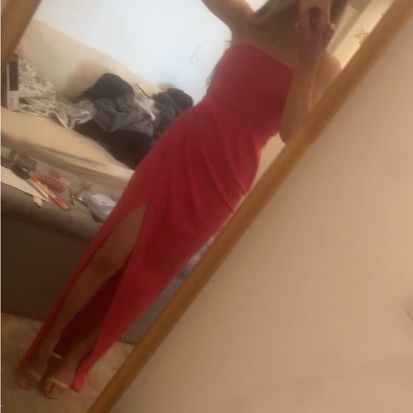 NBD Lucilda Gown in Hot Pink - Picture 4 of 5